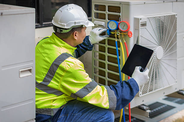 Professional Air Conditioning Repair technician working in Battle Ground, IN